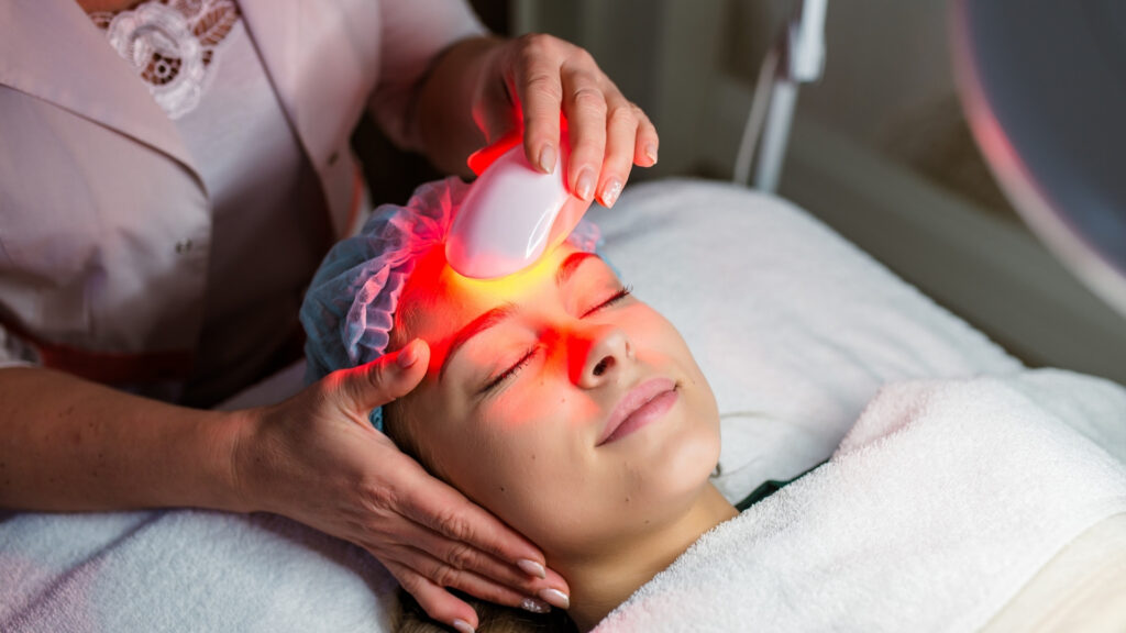 Luz Intensa Pulsada | Dra. Letícia Fachinelli | Dermatologia